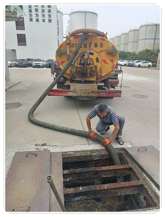 盐源隔油池清掏