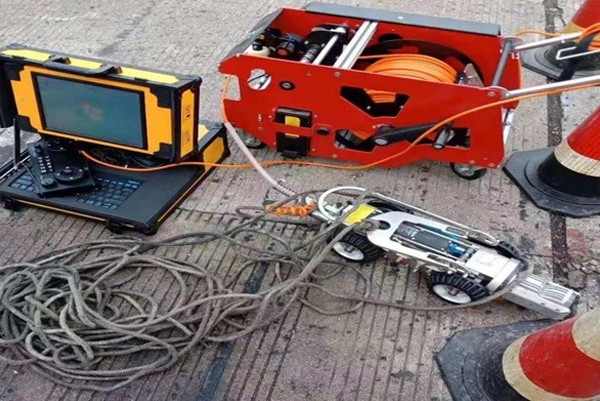 盐源CCTV管道检测机器人