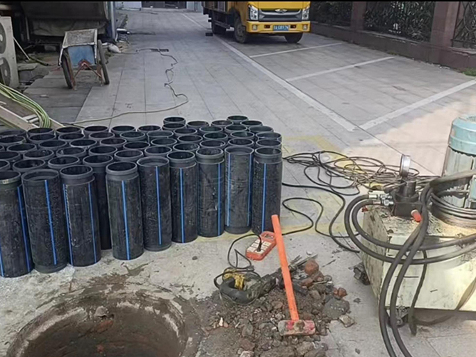 盐源PE置换管厂家 DN315置换管 非开挖管短管置换